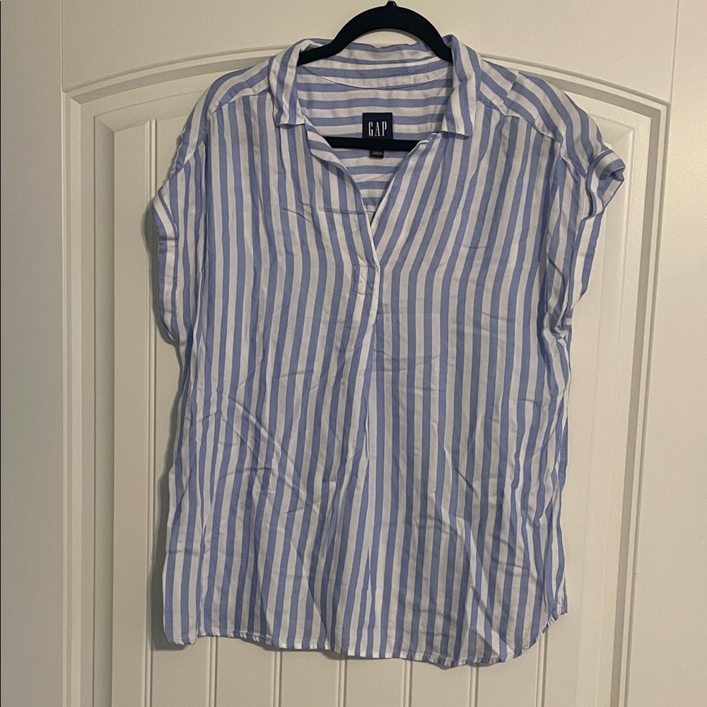 GAP Women's Striped Button Down Shirt - Blue and White